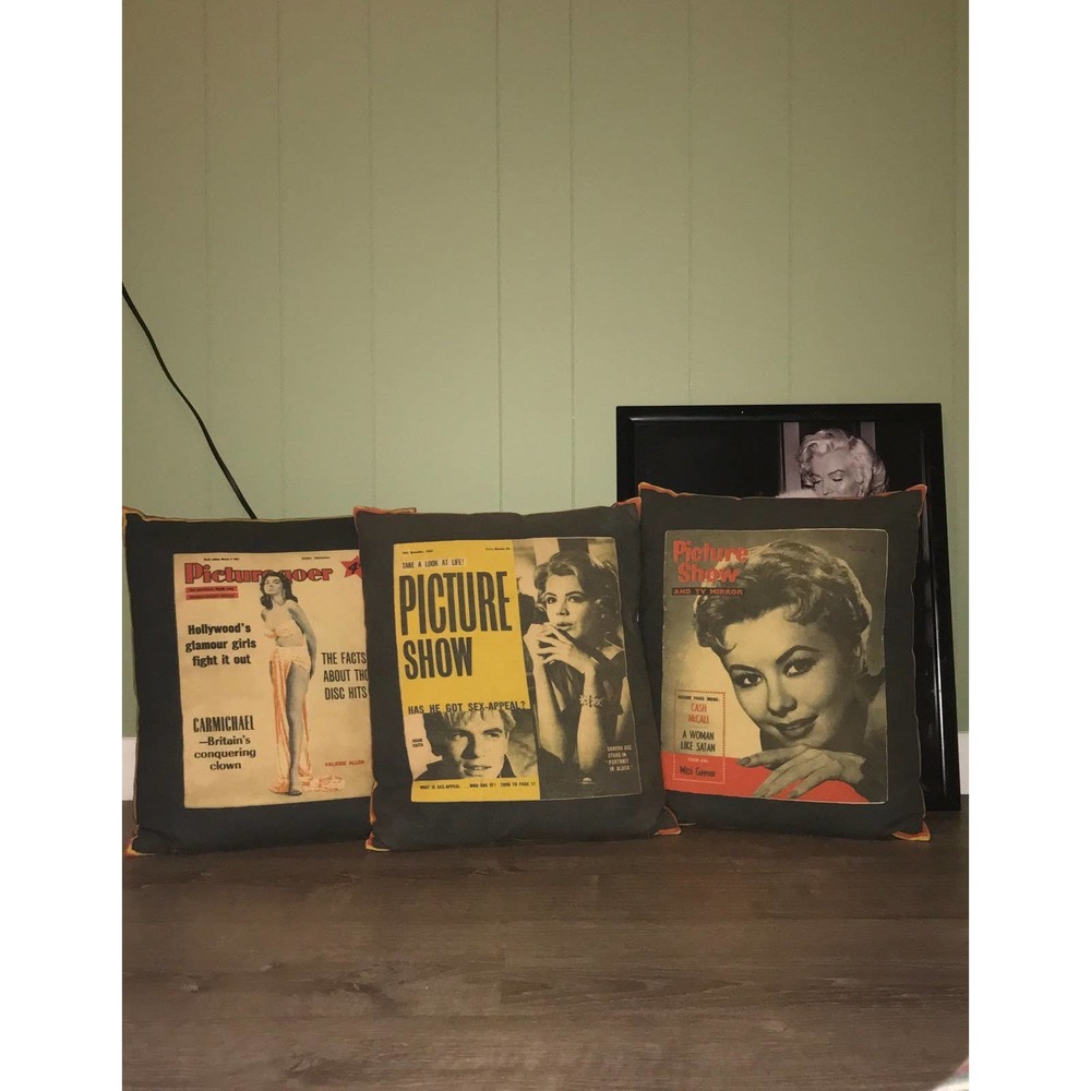 Vintage pillow set